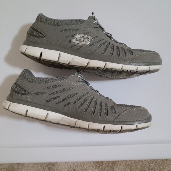 Skechers Women's Shoes - Picture 3 of 4